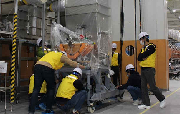 Initiated SCL3 superconducting accelerating module (QWR) tunnel installation, Succeeded in the performance test of the SCL3 superconducting accelerating module (QWR) image