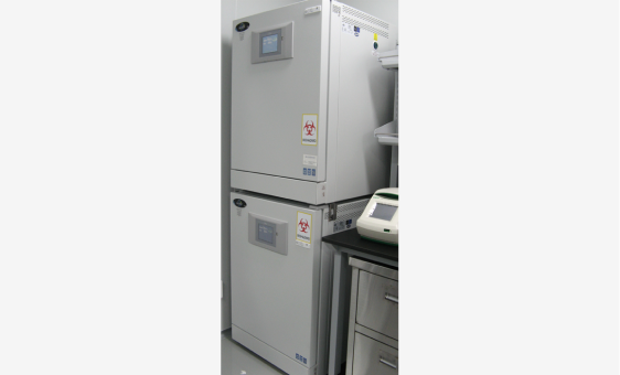 CO2 incubator