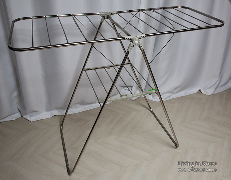 Korean clothes hanger rack new arrivals